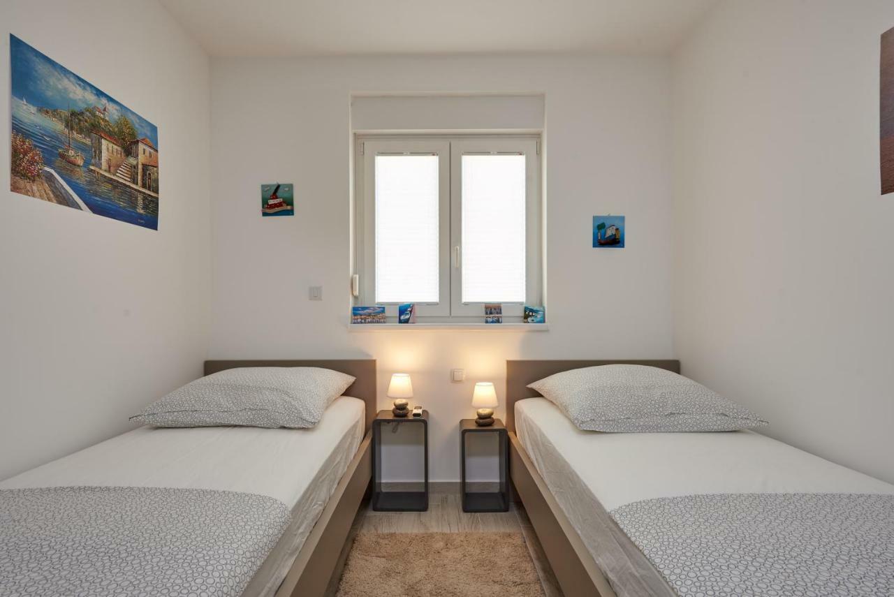 City Apartment Magdalena Trogir Zewnętrze zdjęcie
